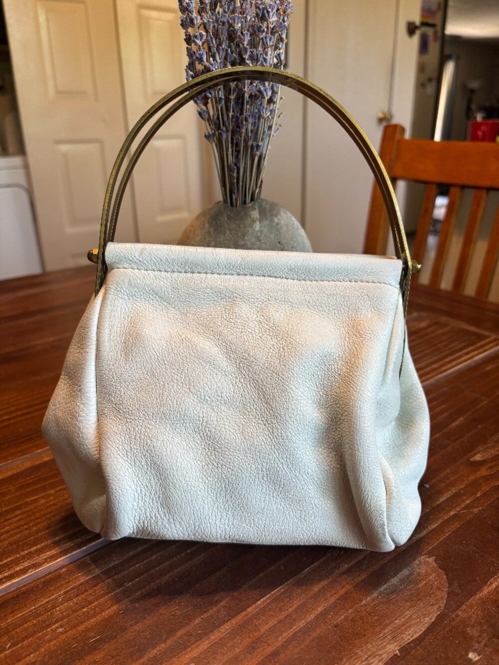 Vintage Roger Van S White Leather Brass Handle Handbag